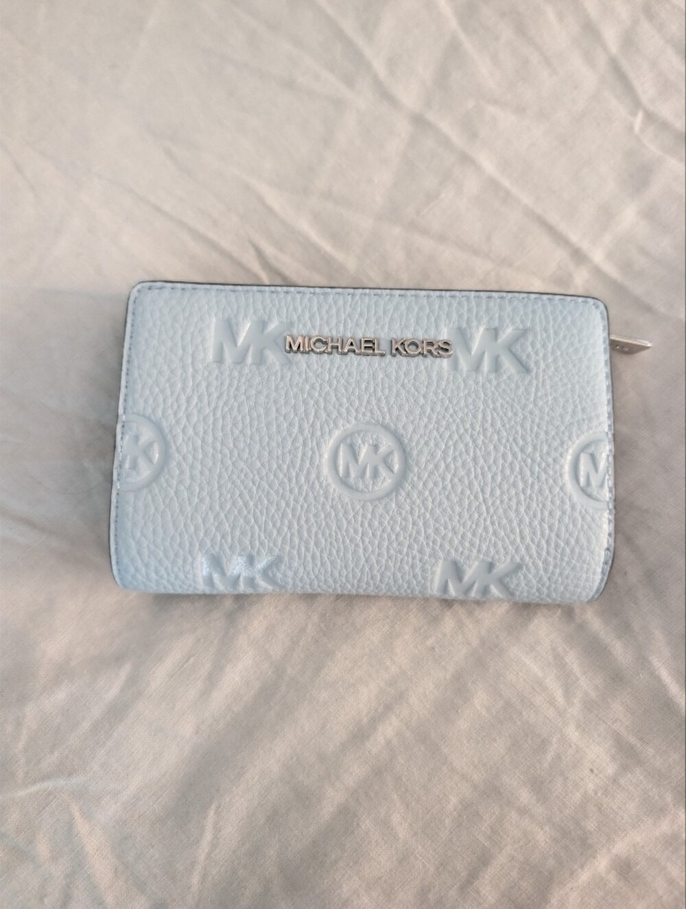 ​NWT Michael Kors Jet Set Travel MD Bifold Zip Coin Wallet Pale Ocean Blue